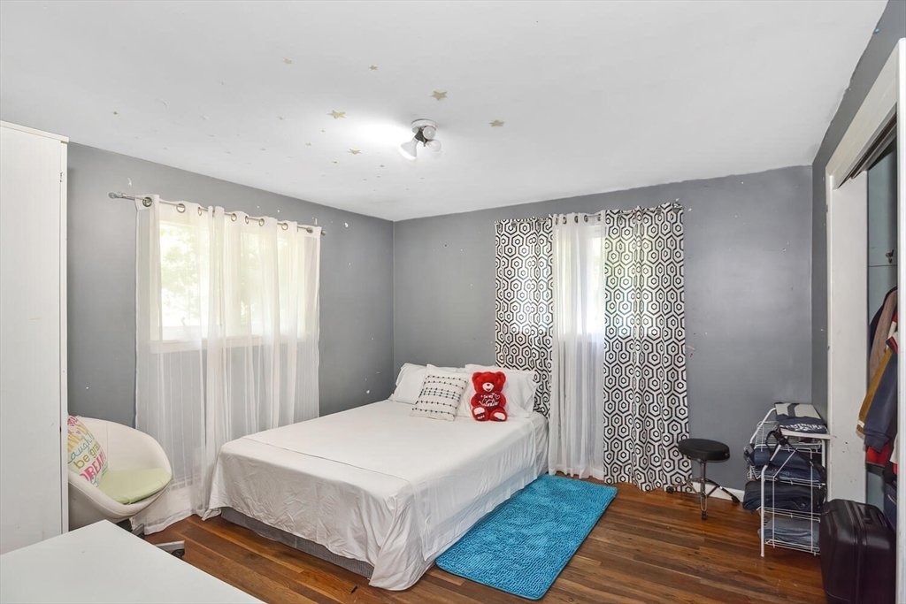9 Flagg Drive