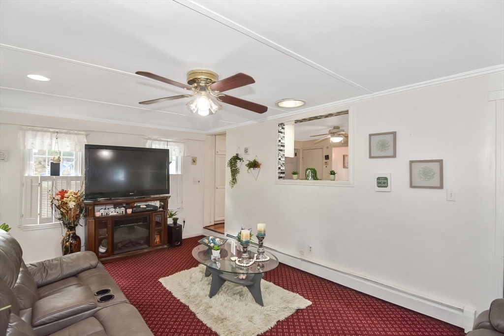 9 Flagg Drive