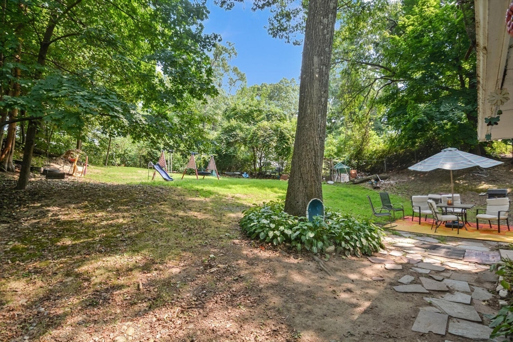 9 Flagg Drive