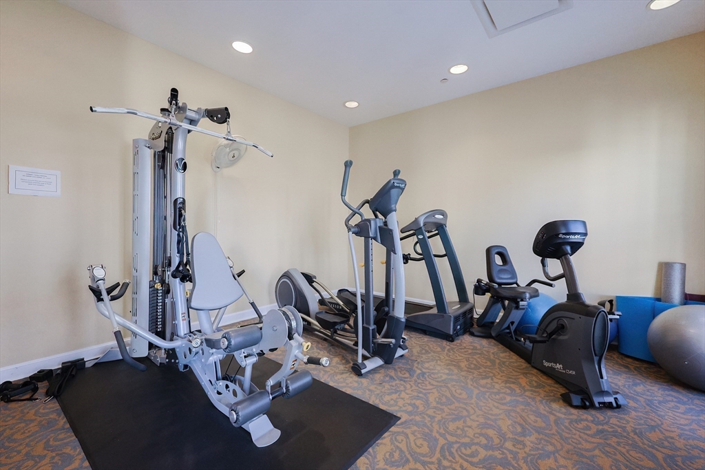 53 Bartlett Way # 1207