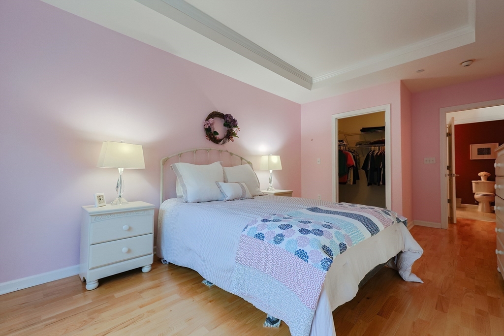 53 Bartlett Way # 1207