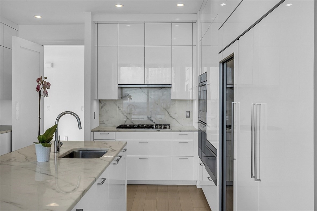 1 Franklin St # 4606