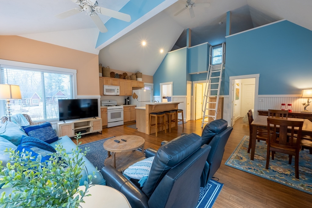 39 Whispering Pines Rd # 39