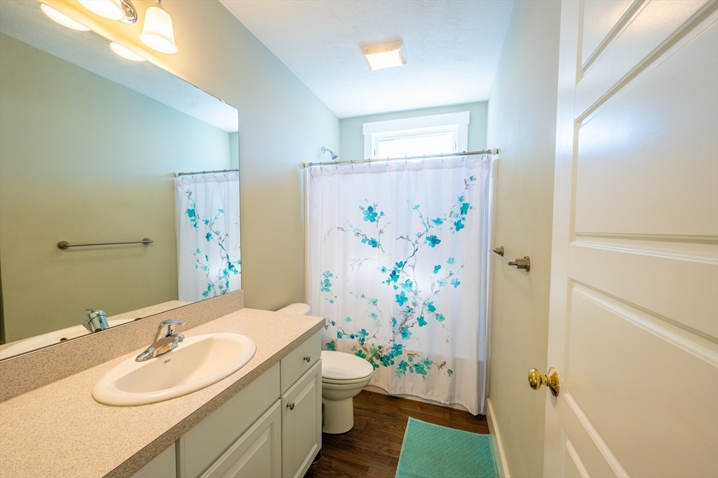 12 Farmhouse Row # 12