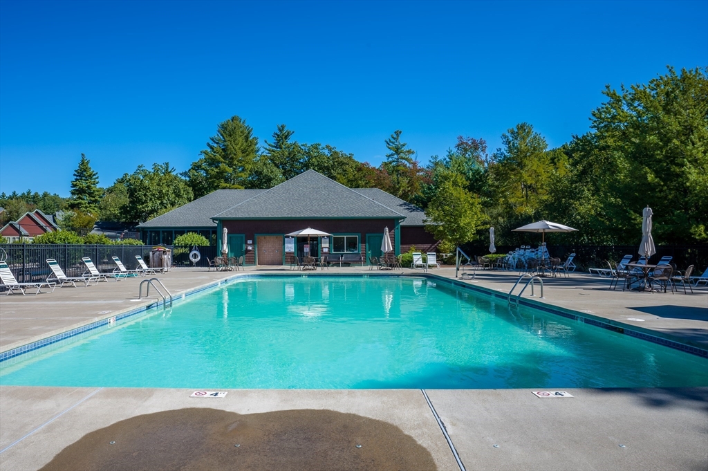 12 Farmhouse Row # 12