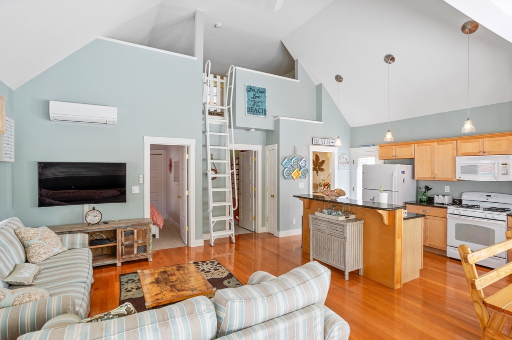 5 Lazy Day Drive # 5