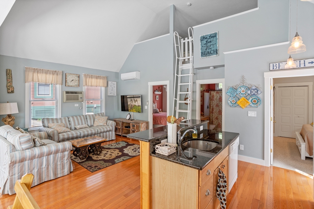 5 Lazy Day Drive # 5