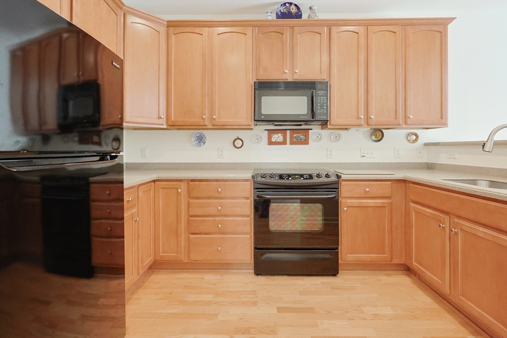 53 Bartlett Way # 307