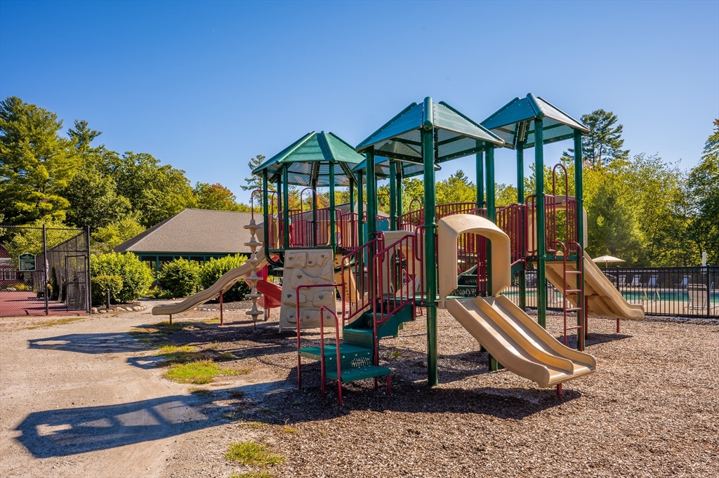 28 Whispering Pines Rd # 28