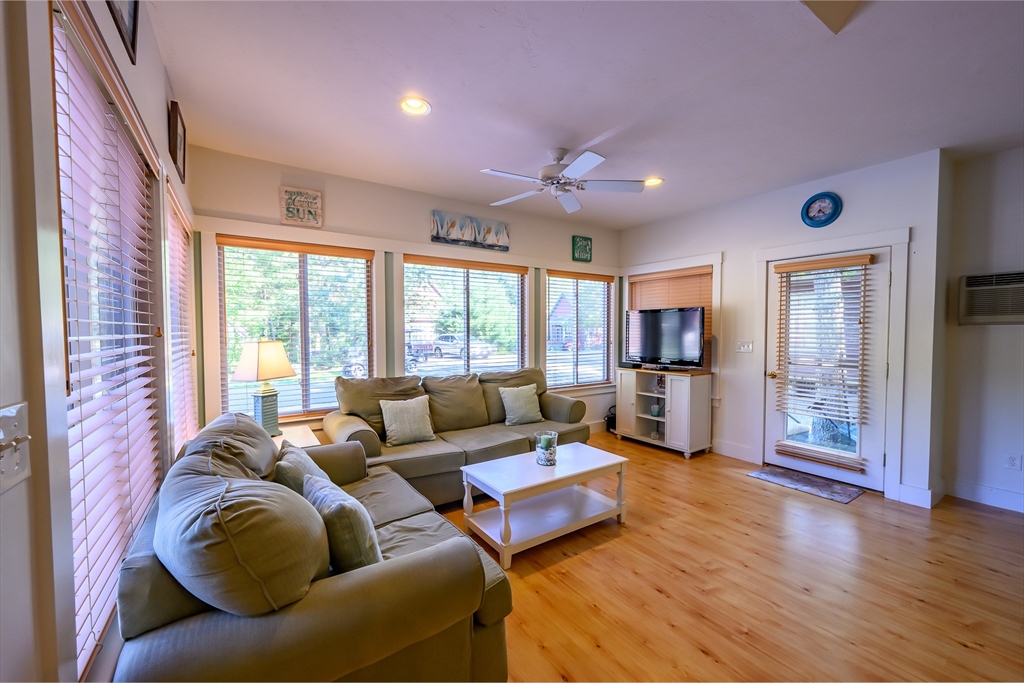 28 Whispering Pines Rd # 28