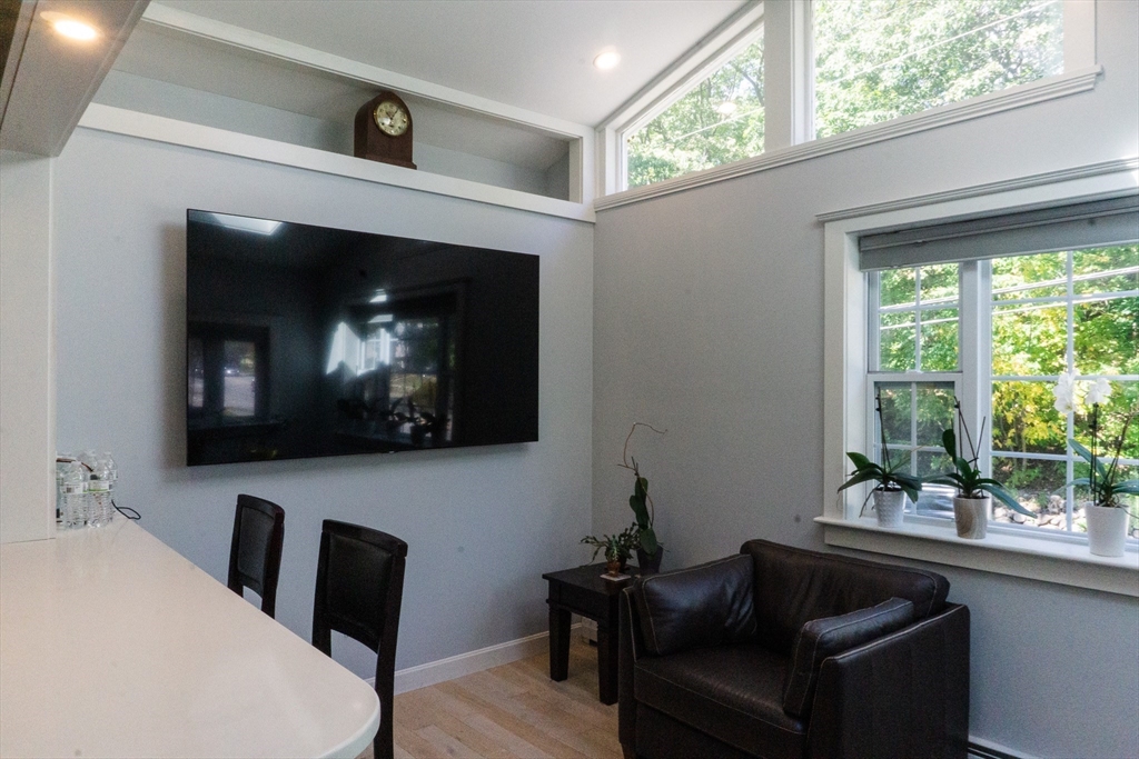 309 Paradise Road