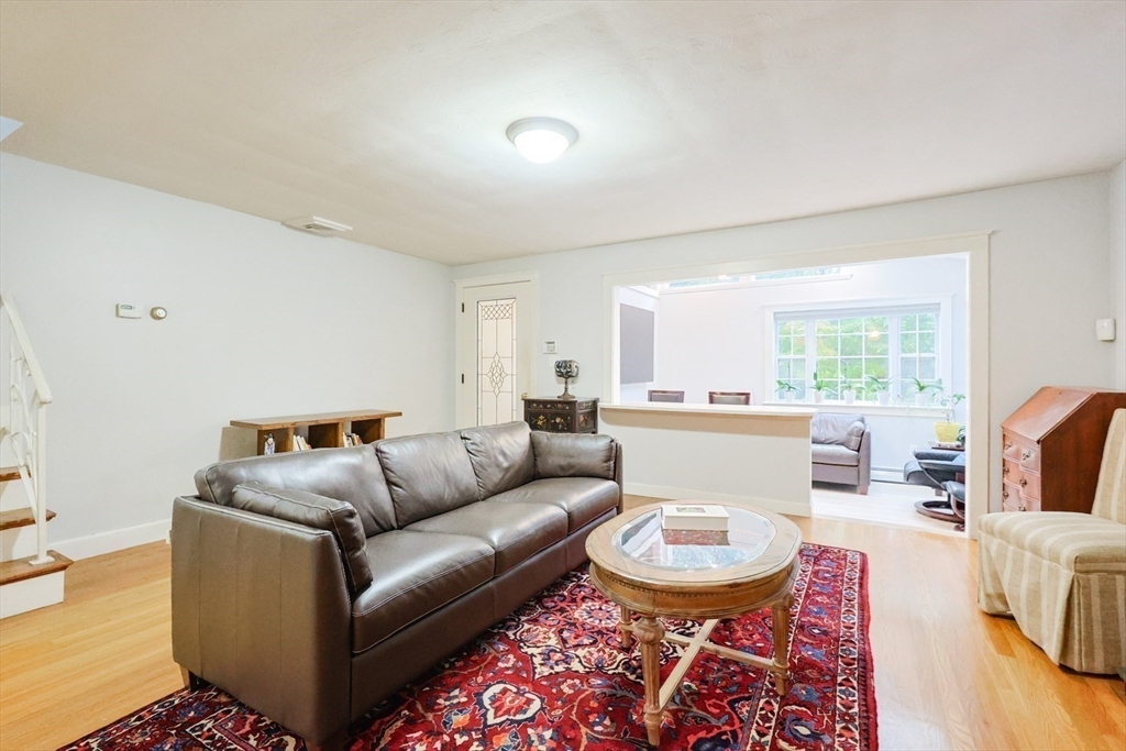 309 Paradise Road
