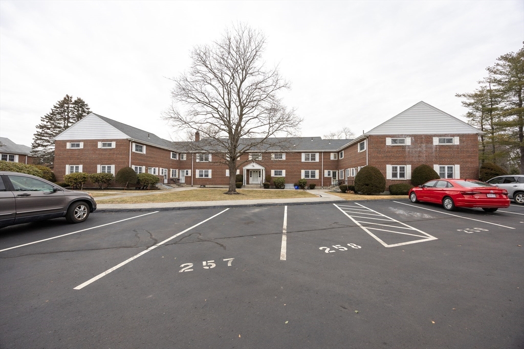 143 Emerson Gardens Rd # 143