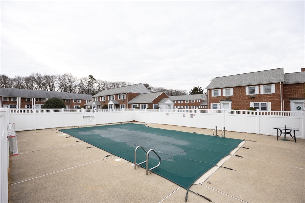 143 Emerson Gardens Rd # 143