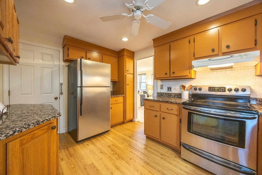 143 Emerson Gardens Rd # 143