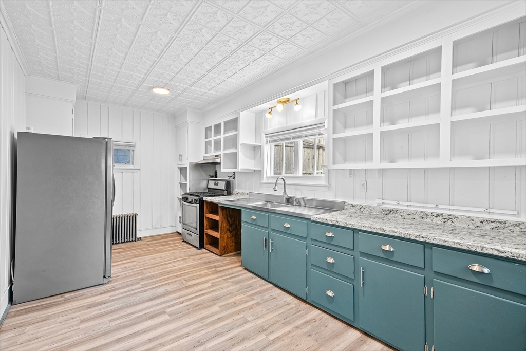 712-722 Eastern Ave