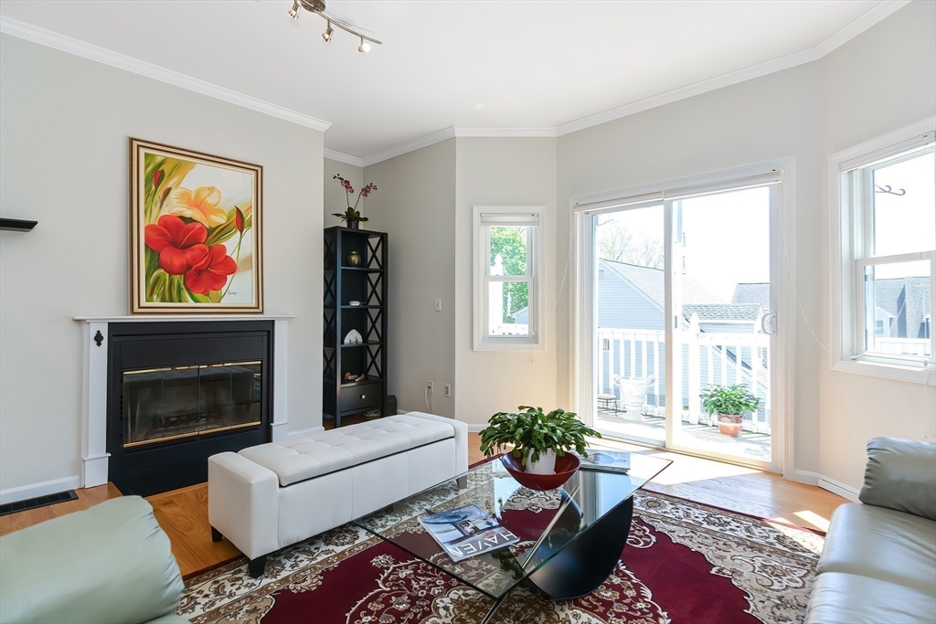 109 Salem St # 205