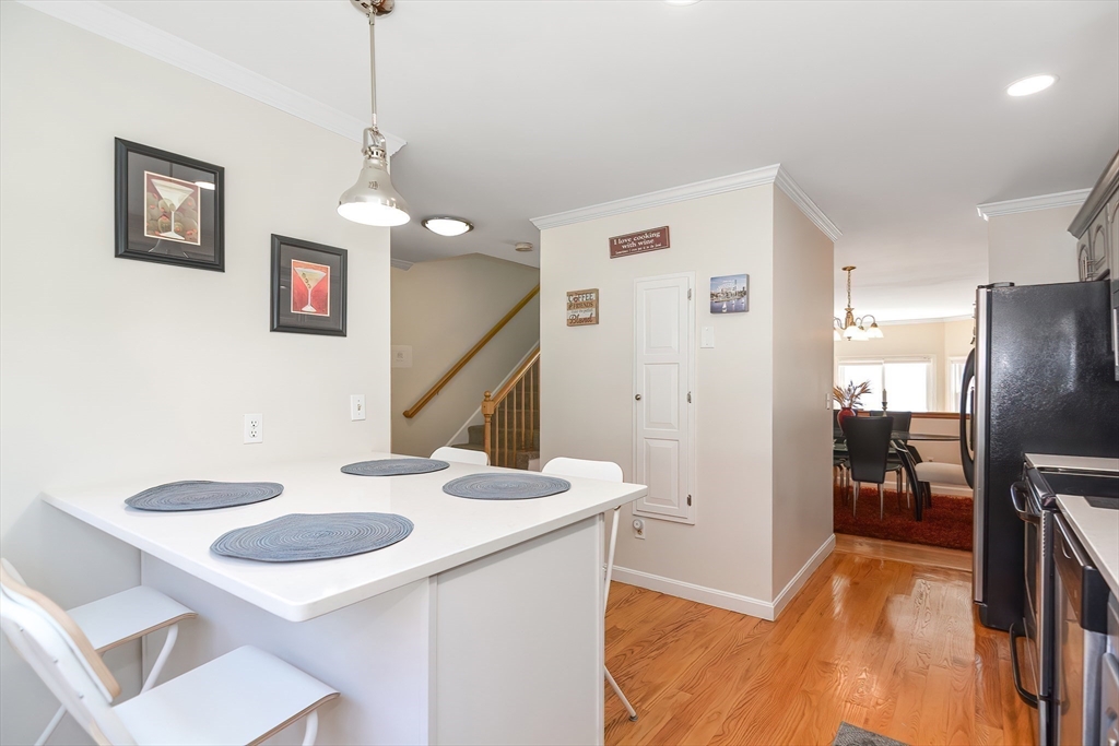 109 Salem St # 205