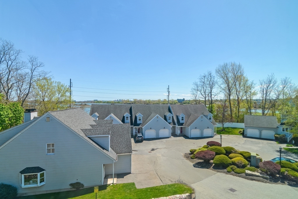 109 Salem St # 205