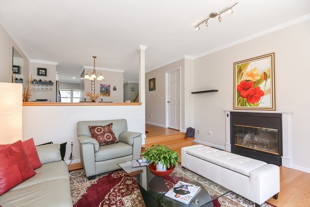 109 Salem St # 205