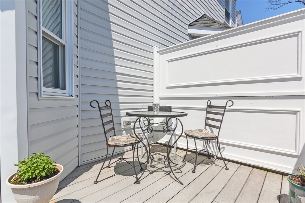 109 Salem St # 205