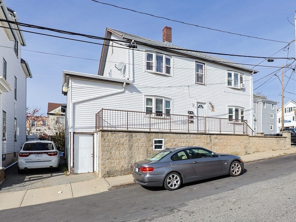 104 Oak St