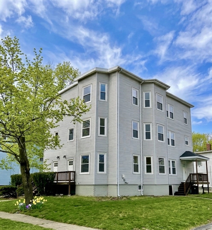 218 Whitman Ave Unit: 2