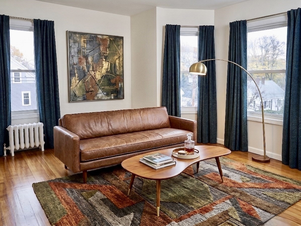 218 Whitman Ave Unit: 2