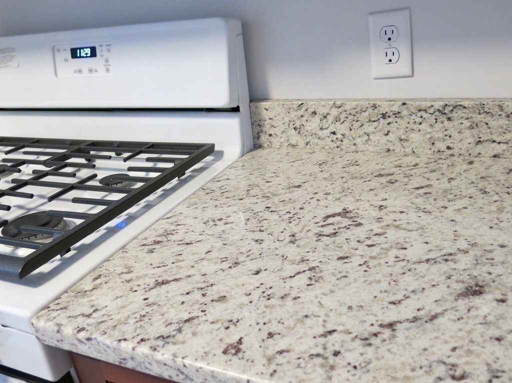 218 Whitman Ave Unit: 2