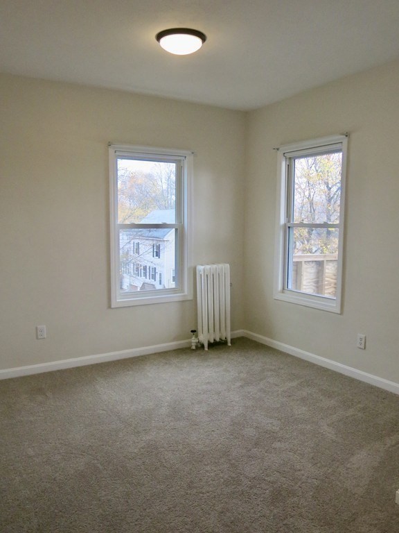 218 Whitman Ave Unit: 2