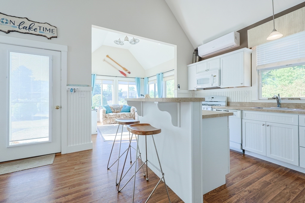 2 Courtview Ln # 2