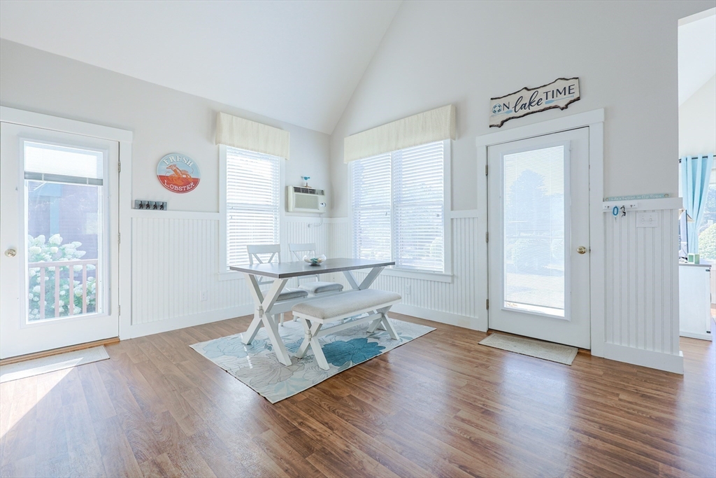 2 Courtview Ln # 2