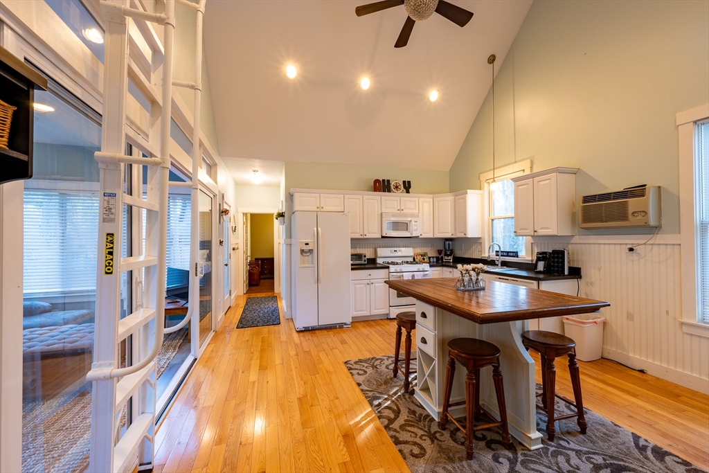14 Whispering Pines Rd # 14