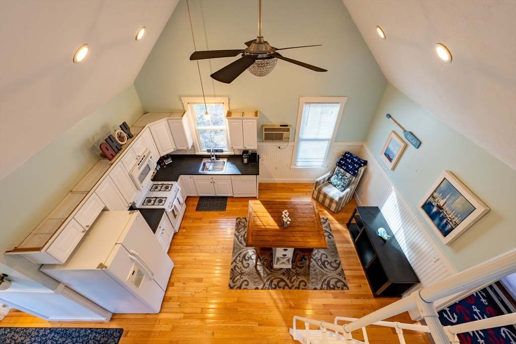 14 Whispering Pines Rd # 14