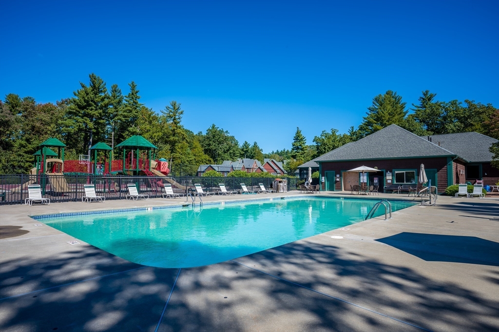 14 Whispering Pines Rd # 14