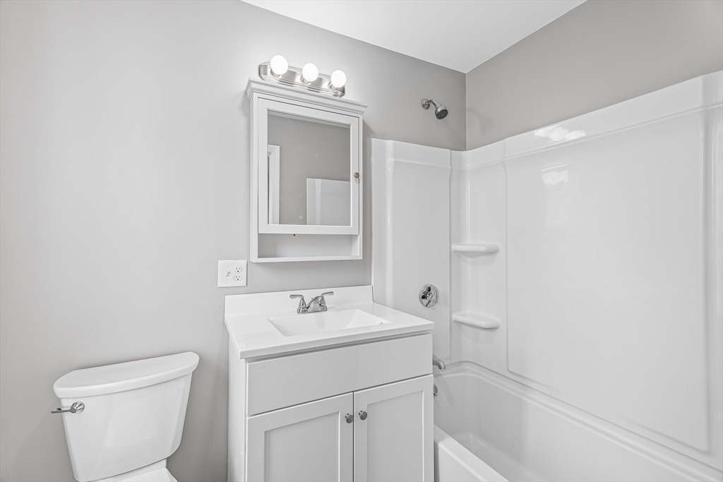 712-722 Eastern Ave # 2