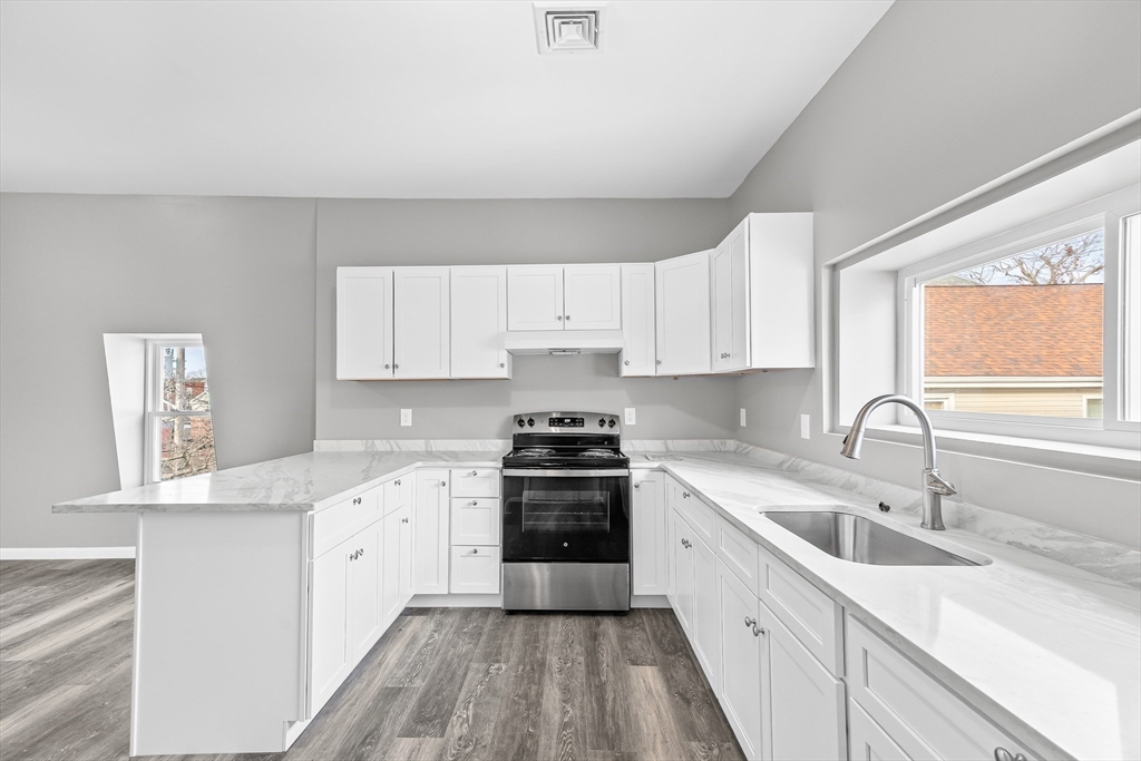 712-722 Eastern Ave # 3