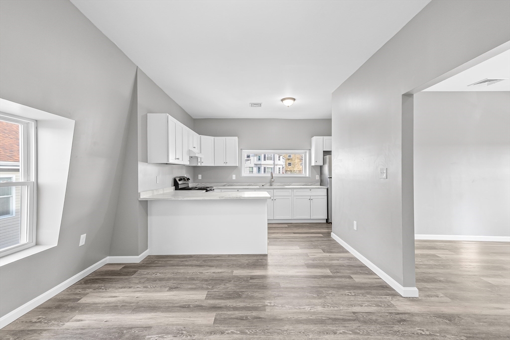 712-722 Eastern Ave # 3