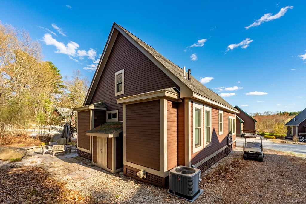 13 Farmhouse Row # 13