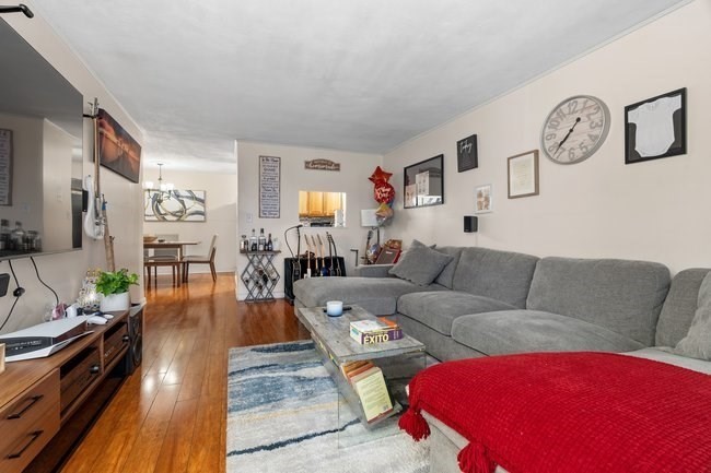 7 Park Ave # 25