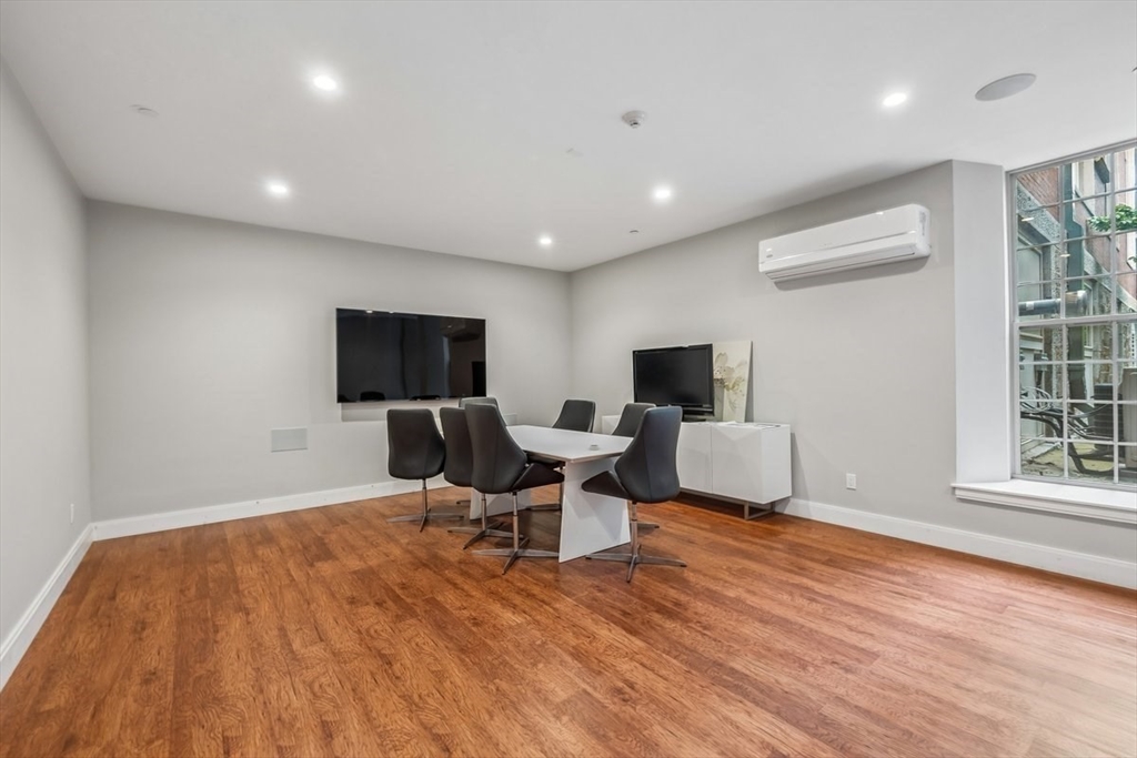 225 Dorchester Street # 27