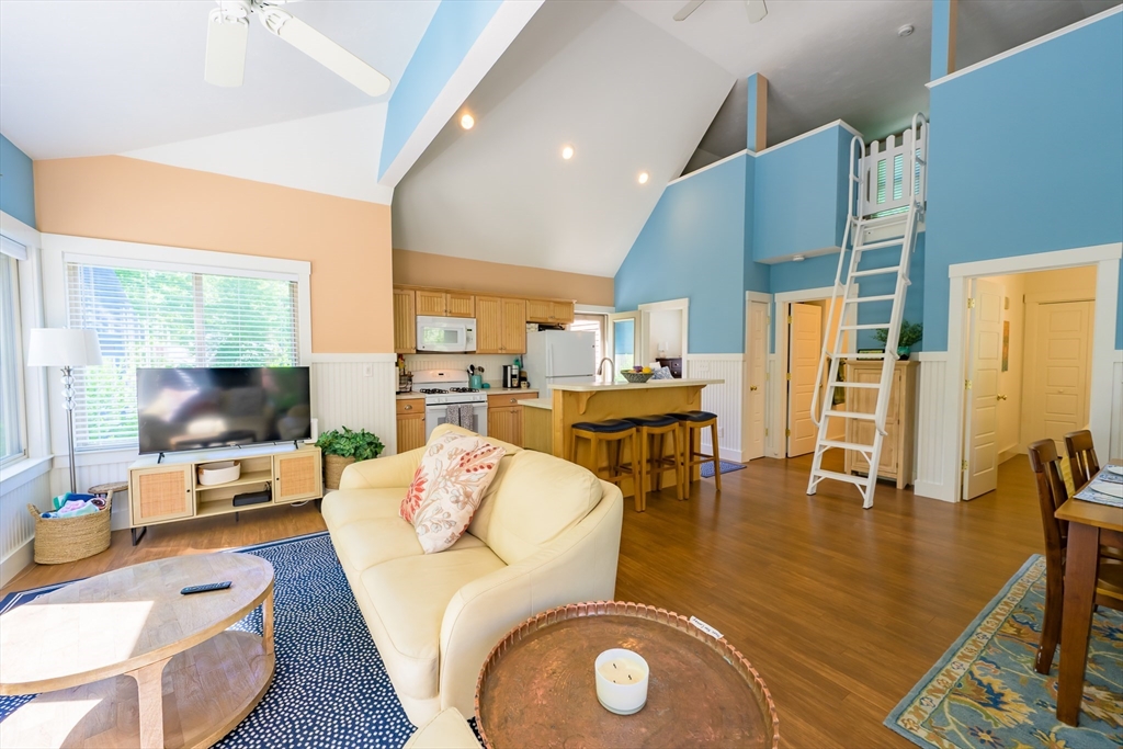 39 Whispering Pines Rd # 39