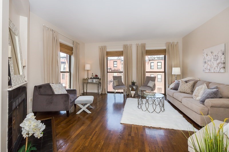 201 Newbury St # 309