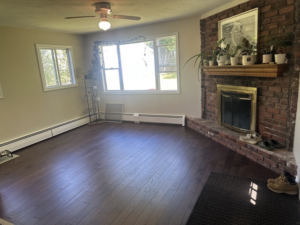 11 Alpha Rd
