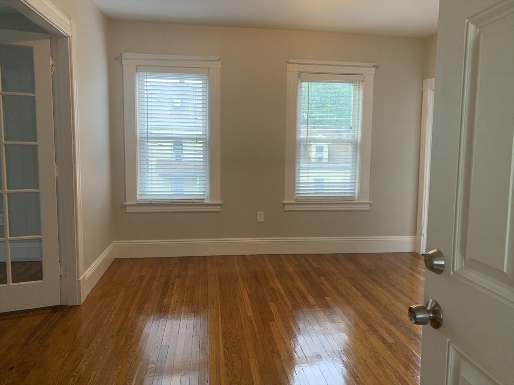 176 Chestnut St # 2