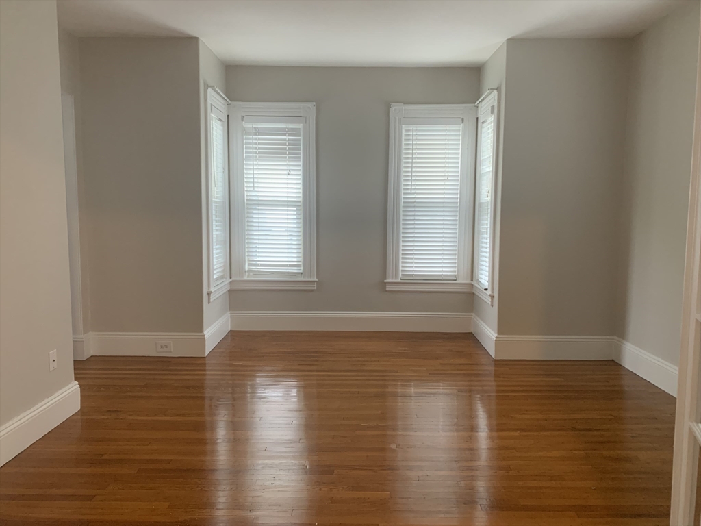 176 Chestnut St # 2