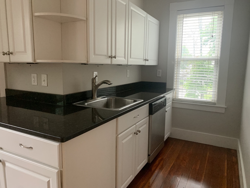 176 Chestnut St # 2