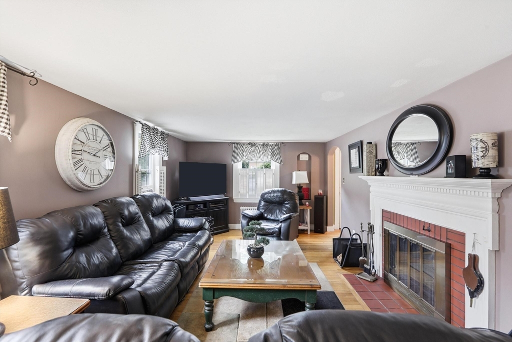 138 Ellis Ave