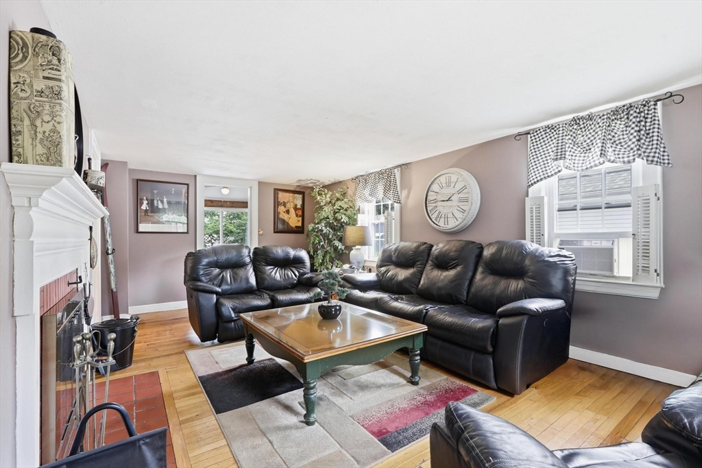 138 Ellis Ave