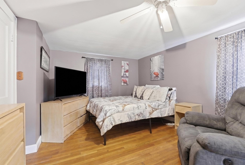 138 Ellis Ave